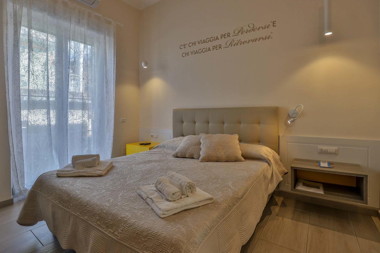 Residenza Eleonora Bed & Breakfast Salerno Luaran gambar